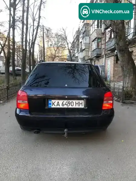 Audi A4 2001, фото з оголошення 2 з 20, VIN WAUZZZ8DZ1A117574
