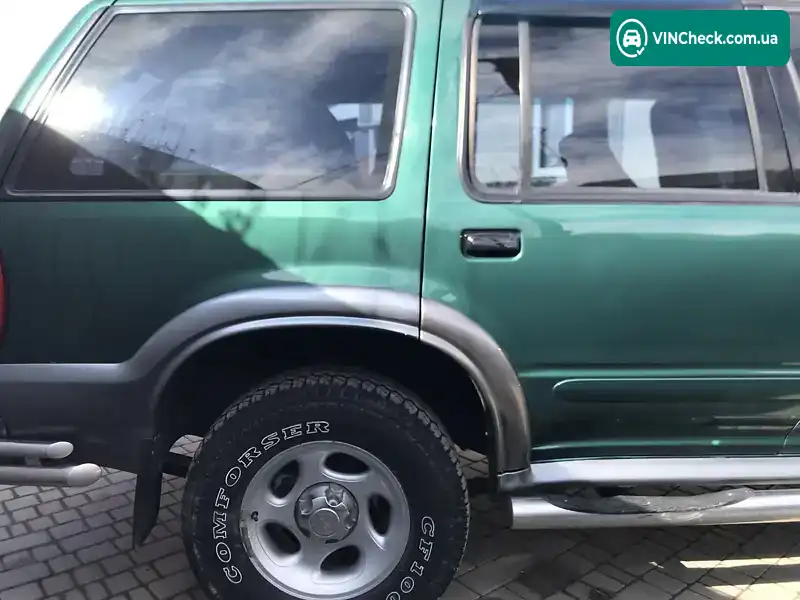 Ford Explorer 2000, фото з оголошення 1 з 12, VIN 1FMDU73E0YUB47103