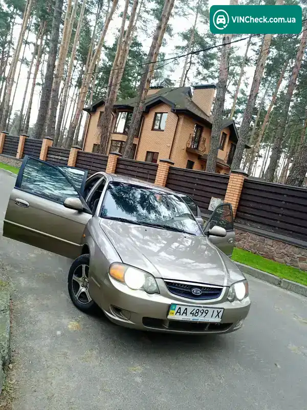 Kia Shuma 2002, фото з оголошення 2 з 12, VIN KNEFB247335114425