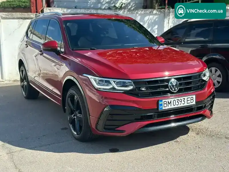 Volkswagen Tiguan 2017, фото з оголошення 2 з 17, VIN 3VV2B7AXXJM067258
