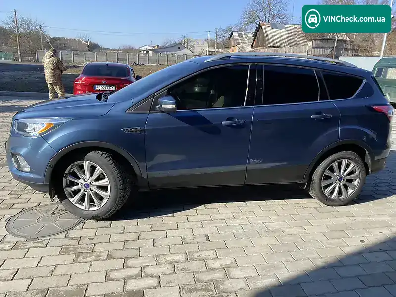 Ford Escape 2017, фото з оголошення 2 з 10, VIN 1FMCU0J91JUA66531