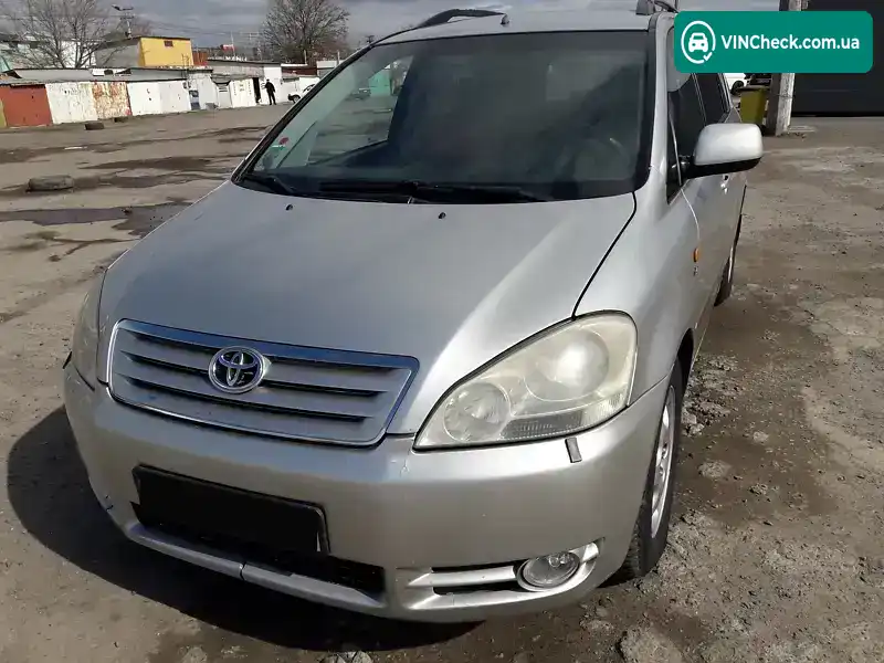 Toyota Avensis Verso 2002, фото з оголошення 2 з 20, VIN JTEGG22B900002542