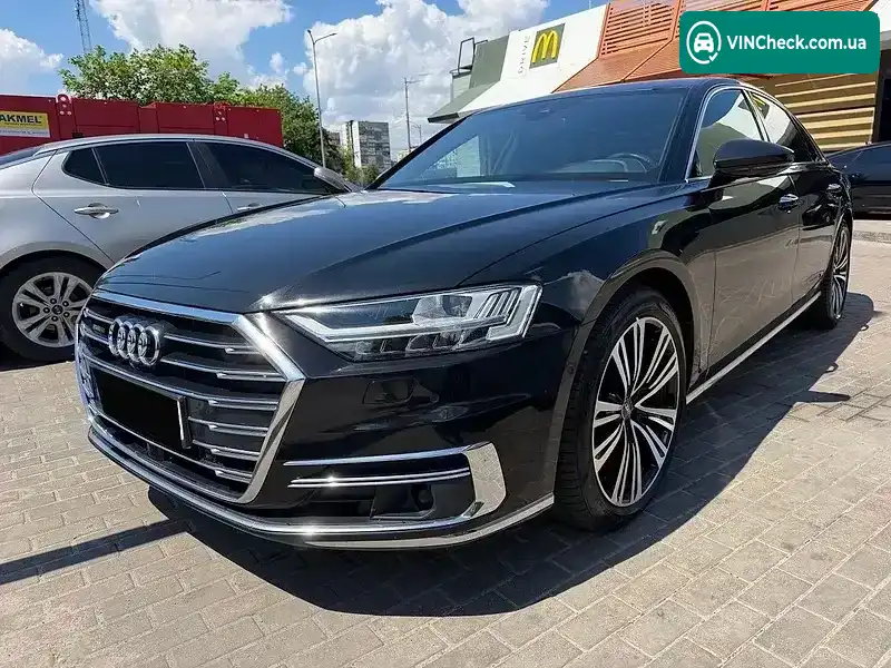 Audi A8 2018, фото з оголошення 1 з 20, VIN WAUZZZF81JN009452