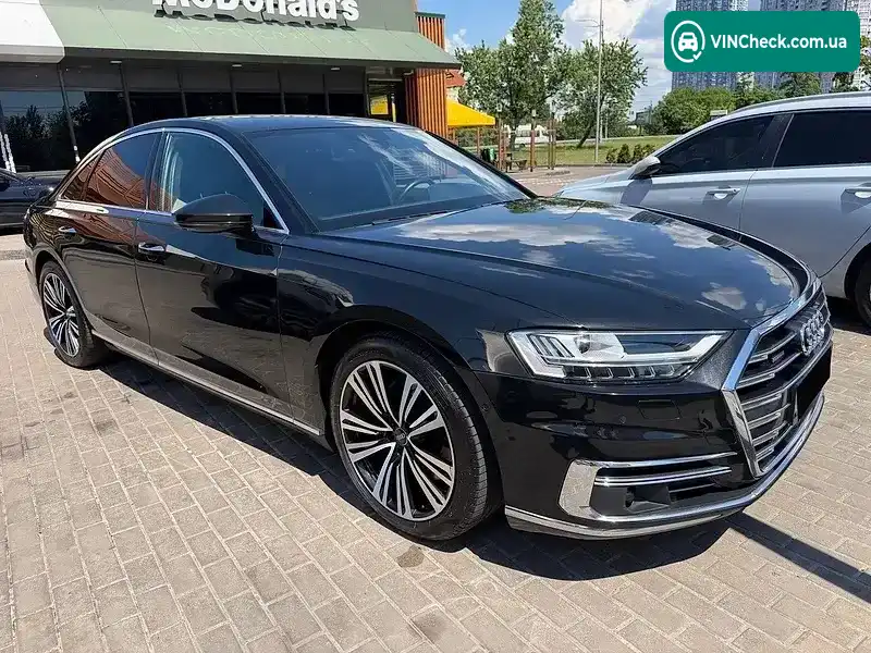 Audi A8 2018, фото з оголошення 2 з 20, VIN WAUZZZF81JN009452