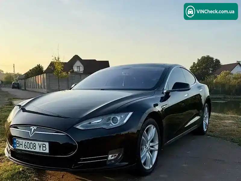Tesla Model S 2014, фото з оголошення 1 з 11, VIN 5YJSA1H1XEFP38650