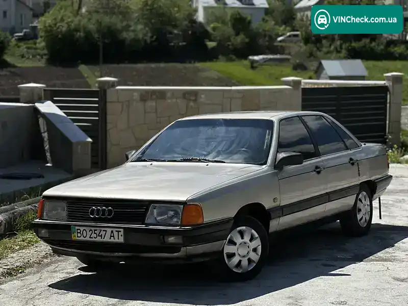 Audi 100 1985, фото з оголошення 2 з 11, VIN WAUZZZ44ZFA115887