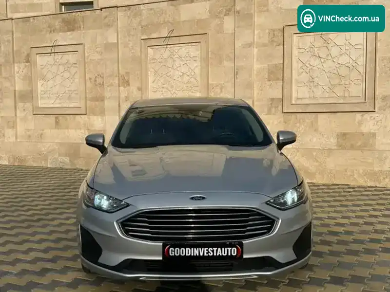 Ford Fusion 2019, фото з оголошення 1 з 11, VIN 3FA6P0LUXKR167737