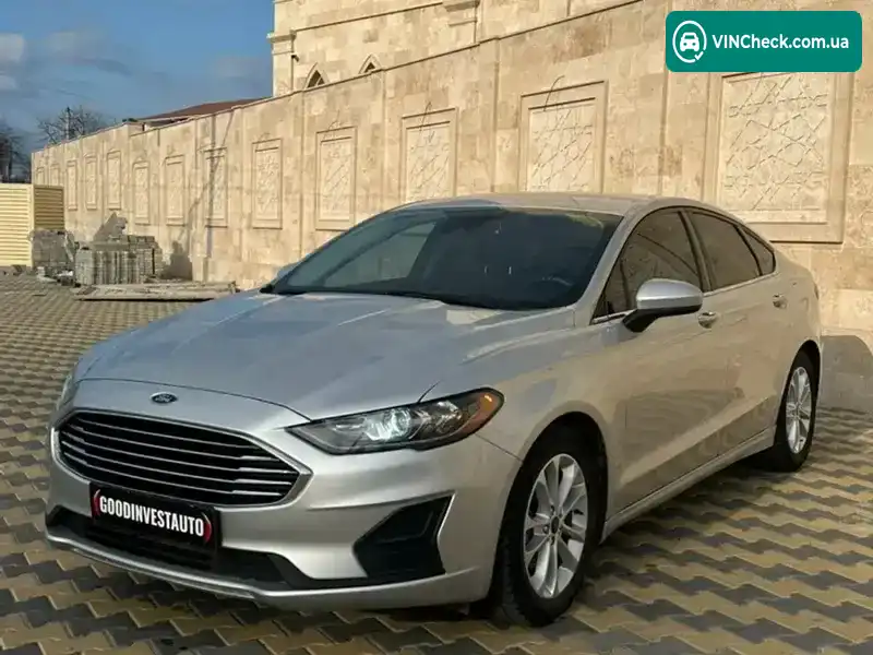 Ford Fusion 2019, фото з оголошення 2 з 11, VIN 3FA6P0LUXKR167737