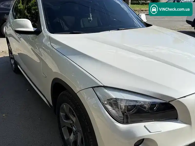 BMW X1 2011, фото з оголошення 2 з 13, VIN WBAVP51040VP39241