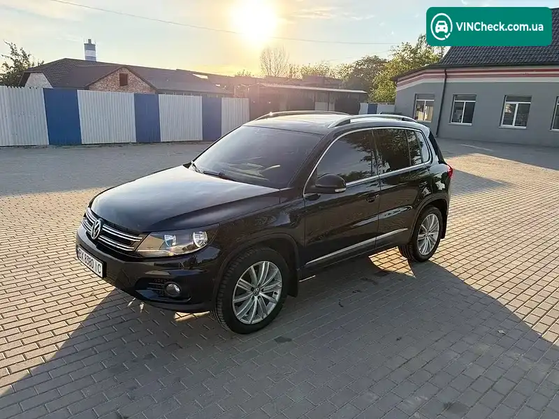 Volkswagen Tiguan 2015, фото з оголошення 1 з 20, VIN WVGBV7AX3FW601578