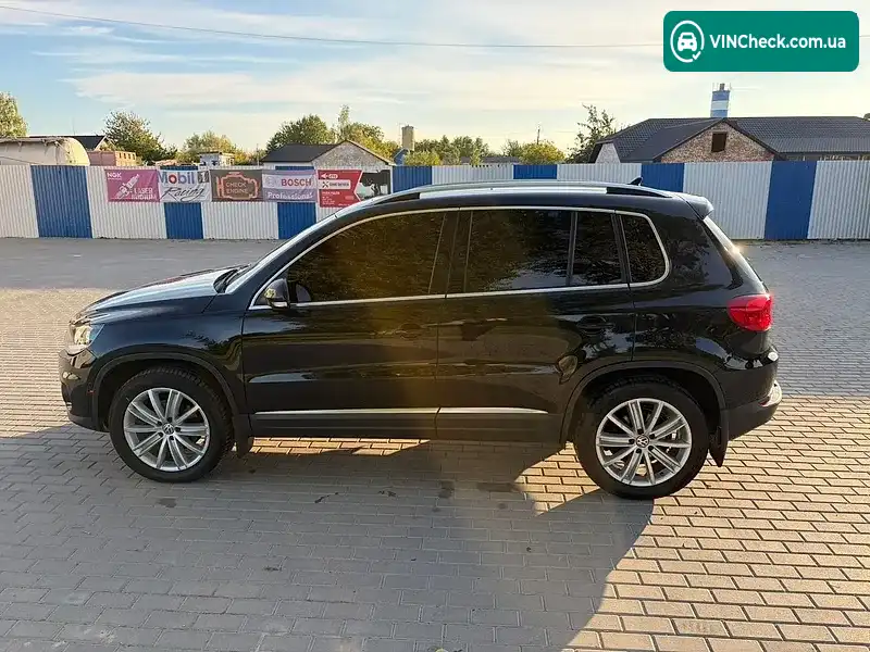 Volkswagen Tiguan 2015, фото з оголошення 2 з 20, VIN WVGBV7AX3FW601578