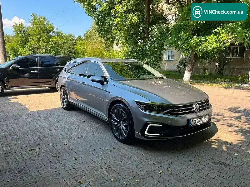 Volkswagen Passat 2020, фото з оголошення 2 з 20, VIN WVWZZZ3CZLE144554