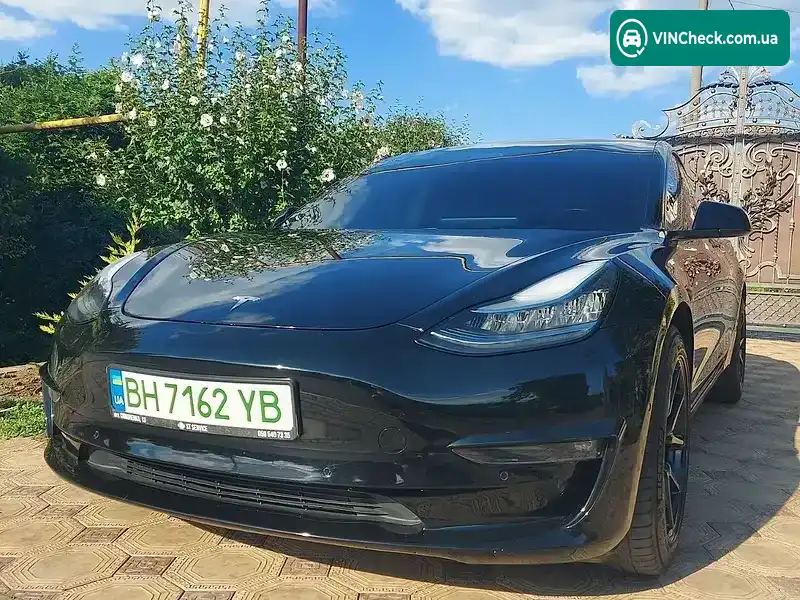 Tesla Model 3 2018, фото з оголошення 2 з 12, VIN 5YJ3E1EA1JF172739
