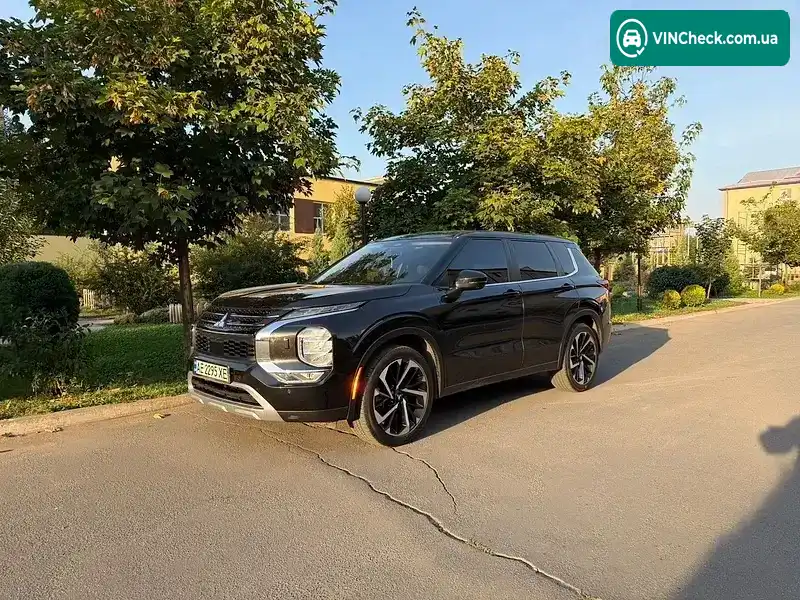 Mitsubishi Outlander 2021, фото з оголошення 2 з 16, VIN JA4J4UA86NZ015748