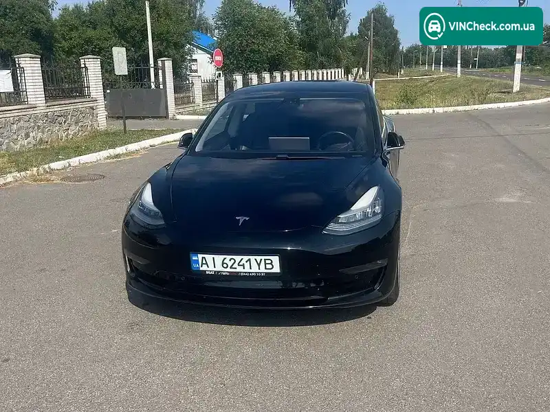 Tesla Model 3 2018, фото з оголошення 1 з 11, VIN 5YJ3E1EB3JF178373