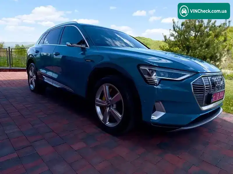 Audi e-tron 2019, фото з оголошення 2 з 21, VIN WAUZZZGE4KB004785