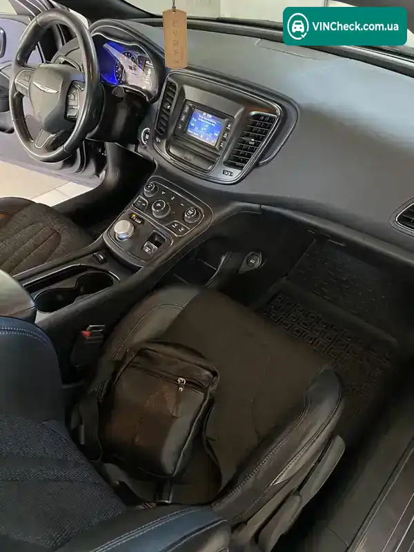 Chrysler 200 2016, фото з оголошення 2 з 20, VIN 1C3CCCBB0HN500604