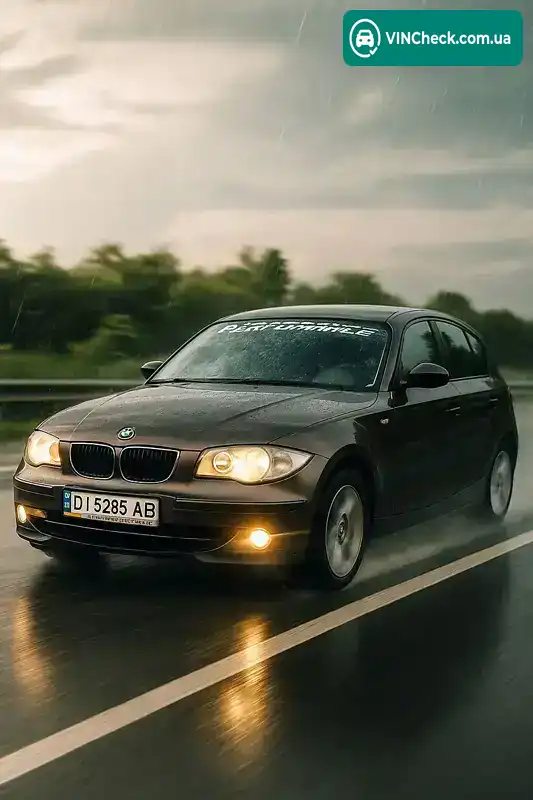 BMW 1 Series 2005, фото з оголошення 1 з 21, VIN WBAUF31000PR41856