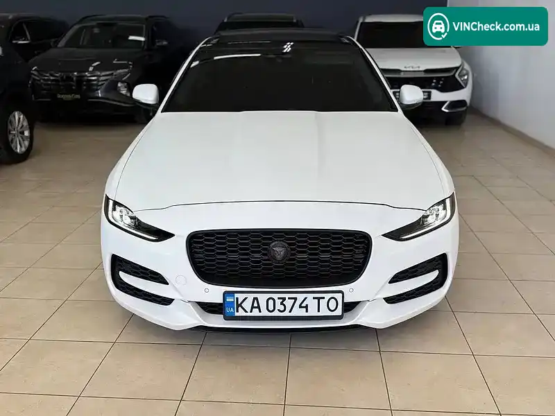 Jaguar XE 2019, фото з оголошення 2 з 10, VIN SAJAE4FXXLCP58322