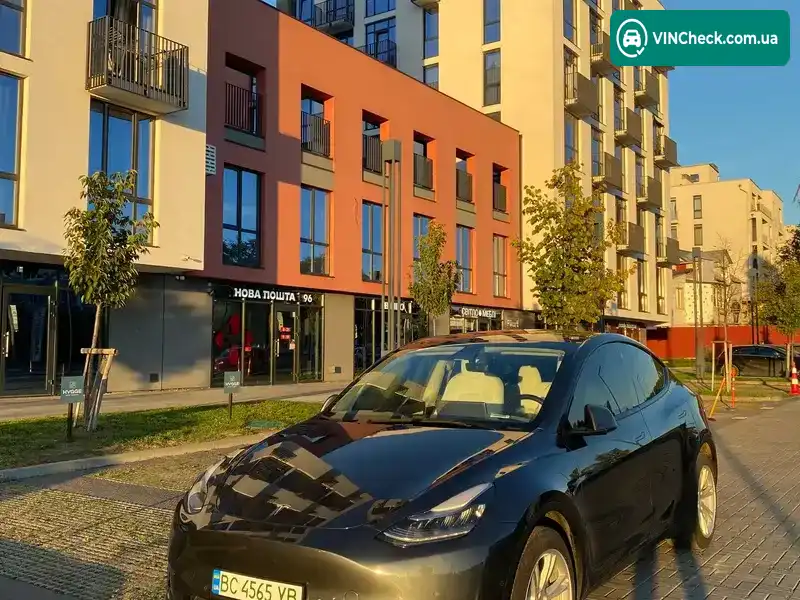 Tesla Model Y 2021, фото з оголошення 1 з 16, VIN 5YJYGDEEXMF182498