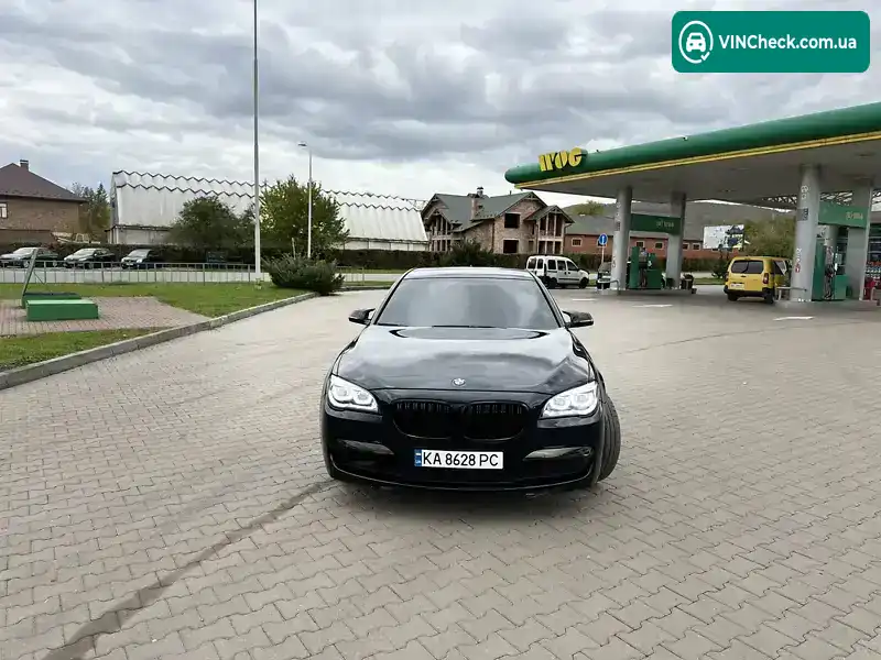 BMW 7 Series 2012, фото з оголошення 2 з 19, VIN WBAYB61050C997507