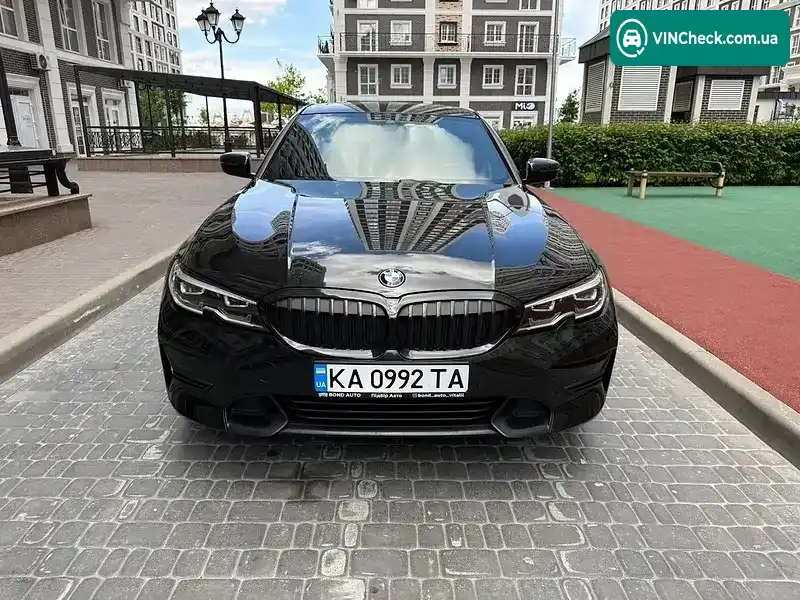 BMW 3 Series 2019, фото з оголошення 2 з 21, VIN 3MW5R7J05L8B12819