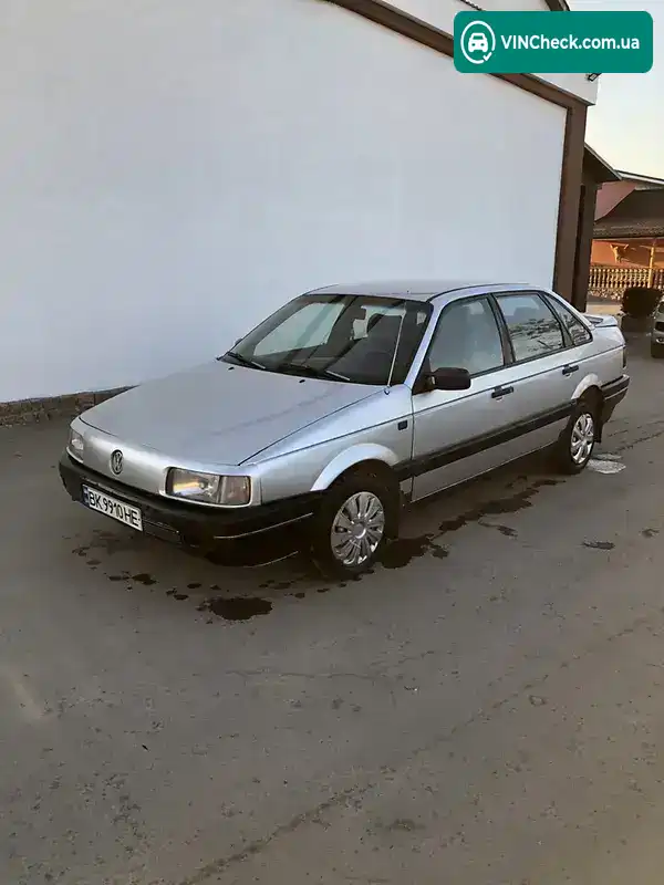 Volkswagen Passat 1988, фото з оголошення 1 з 15, VIN WVWZZZ31ZJE045116