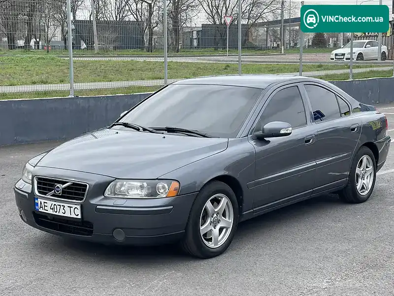 Volvo S60 2007, фото з оголошення 2 з 15, VIN YV1RS595972616572
