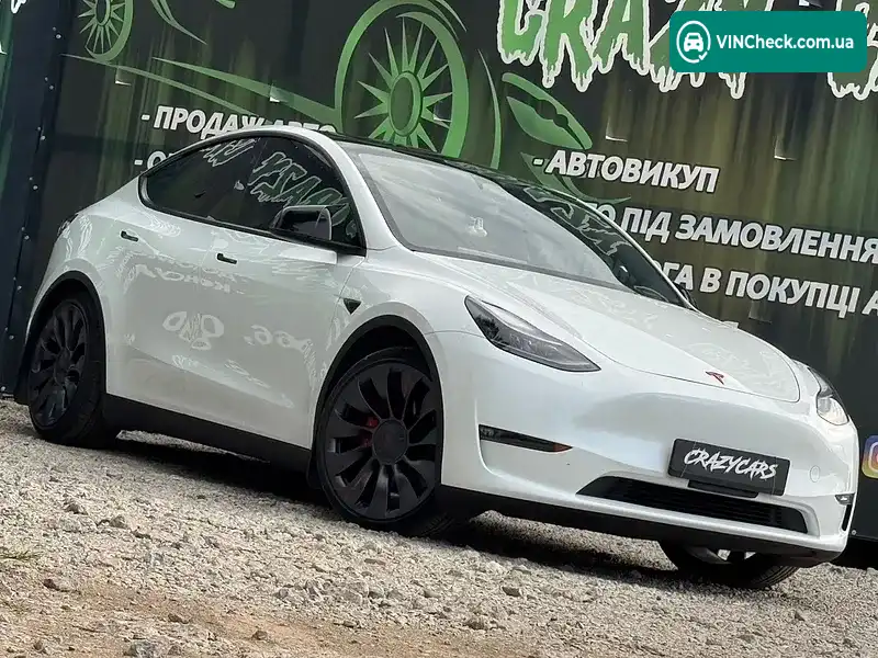 Tesla Model Y 2024, фото з оголошення 2 з 20, VIN 7SAYGDEF1RF056775