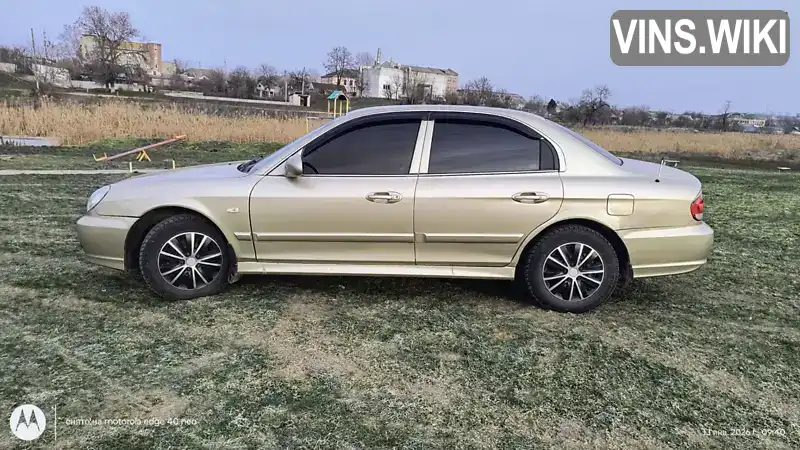 Hyundai Sonata 2004, фото з оголошення 2 з 15, VIN KMHEM41BP4A035017