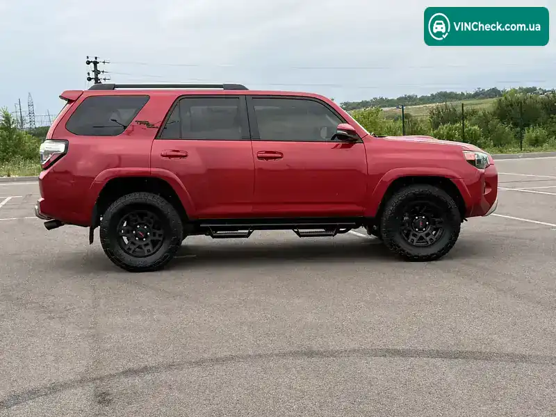 Toyota 4Runner 2022, фото з оголошення 2 з 21, VIN JTERU5JR9P6102342