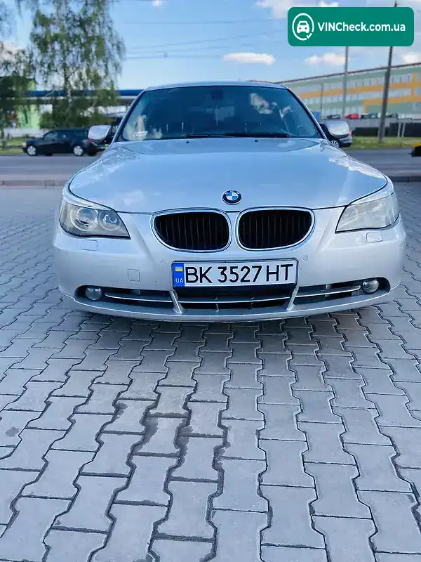 BMW 5 Series 2004, фото з оголошення 2 з 11, VIN WBANC51050B122685
