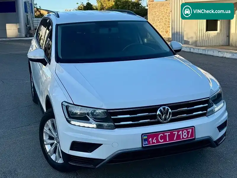 Volkswagen Tiguan 2017, фото з оголошення 2 з 20, VIN 3VV1B7AX1JM078953