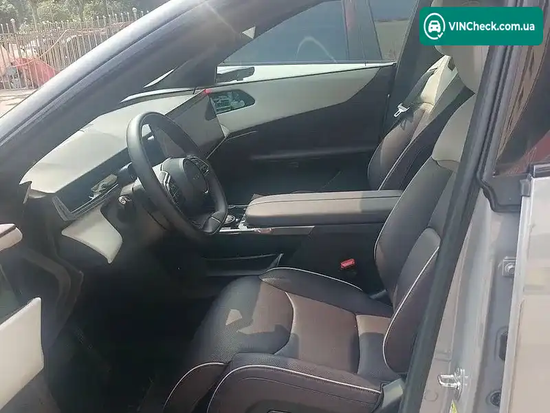 Mazda EZ-60 2025, фото з оголошення 2 з 4, VIN LVRHDCEM9SN010377