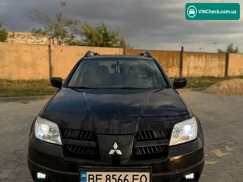 Mitsubishi Outlander 2004, фото з оголошення 2 з 20, VIN JMBXNCU5W5U000808