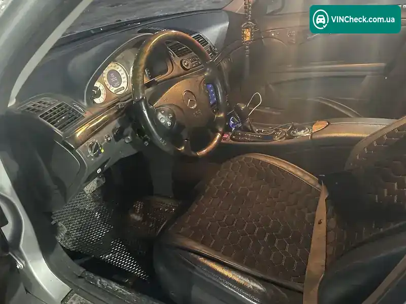 Mercedes-Benz E-Class 2003, фото з оголошення 2 з 13, VIN WDB2110701A024146