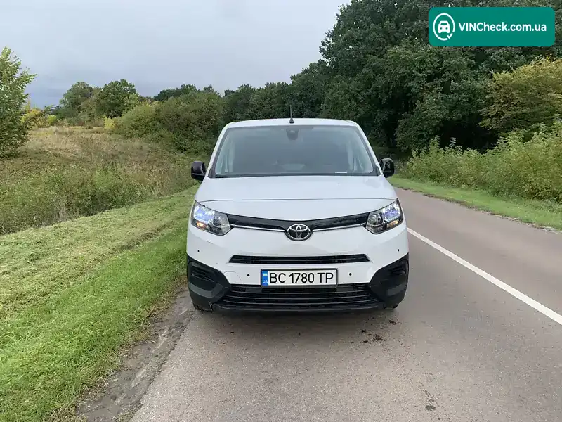 Toyota Proace City 2023, фото з оголошення 1 з 9, VIN YAREFYHT2GJ025010