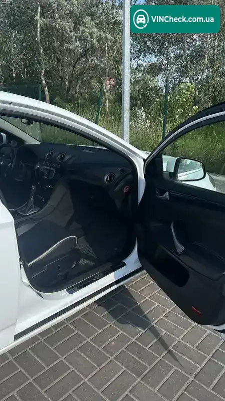 Ford Mondeo 2011, фото з оголошення 2 з 18, VIN WF0DXXGBBDBL28685