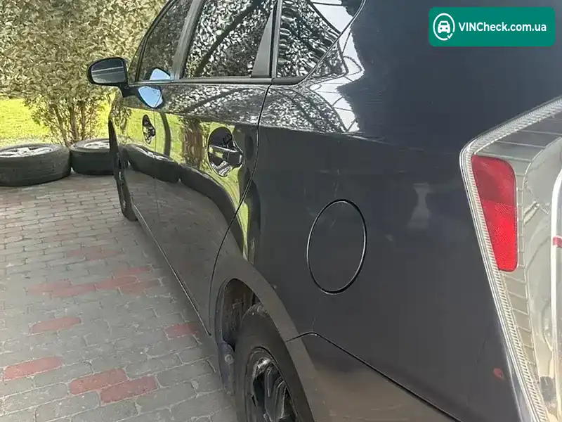 Toyota Prius 2013, фото з оголошення 2 з 15, VIN JTDKN3DU8D5640586