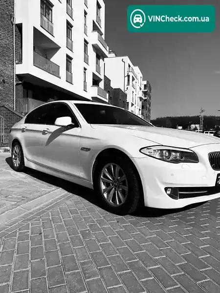 BMW 5 Series 2012, фото з оголошення 1 з 15, VIN WBAXG11070DY79551
