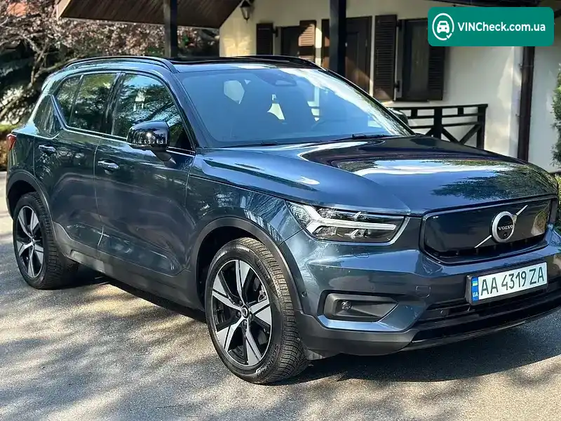 Volvo XC40 2021, фото з оголошення 1 з 20, VIN YV1XZEDVEN2700544