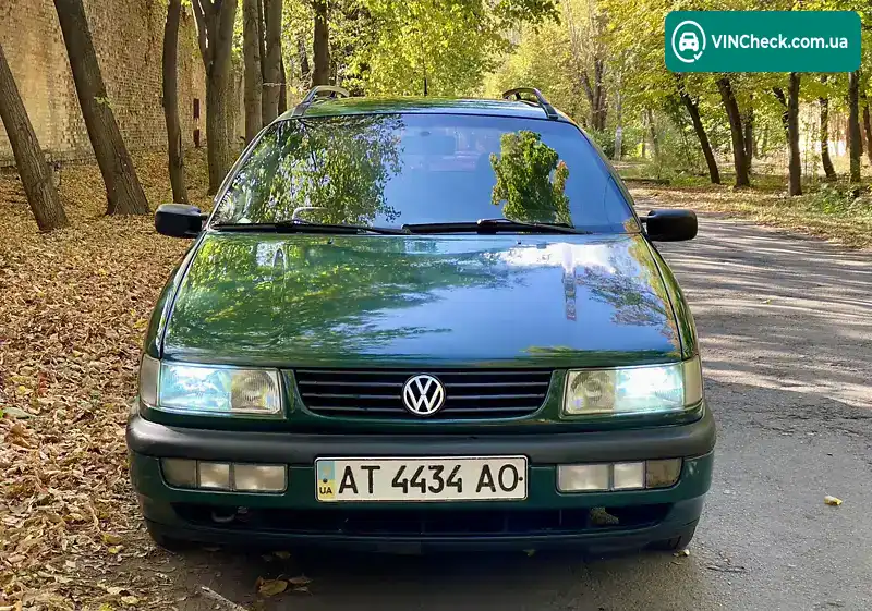 Volkswagen Passat 1995, фото з оголошення 2 з 20, VIN WVWZZZ33ZFE372563