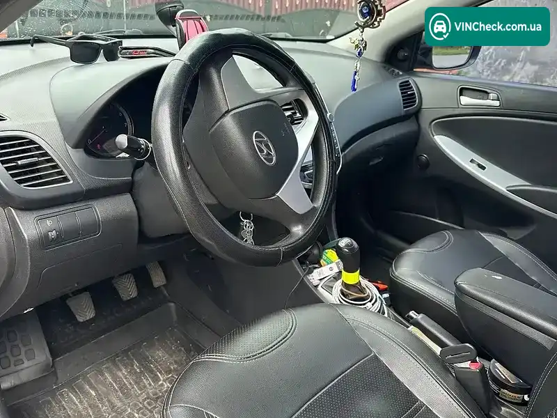 Hyundai Accent 2011, фото з оголошення 2 з 8, VIN Z94CT41CABR033289