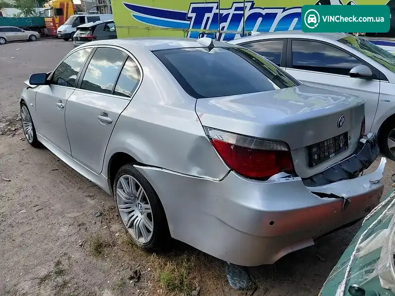 BMW 5 Series 2004, фото з оголошення 2 з 4, VIN WBANA710708601496