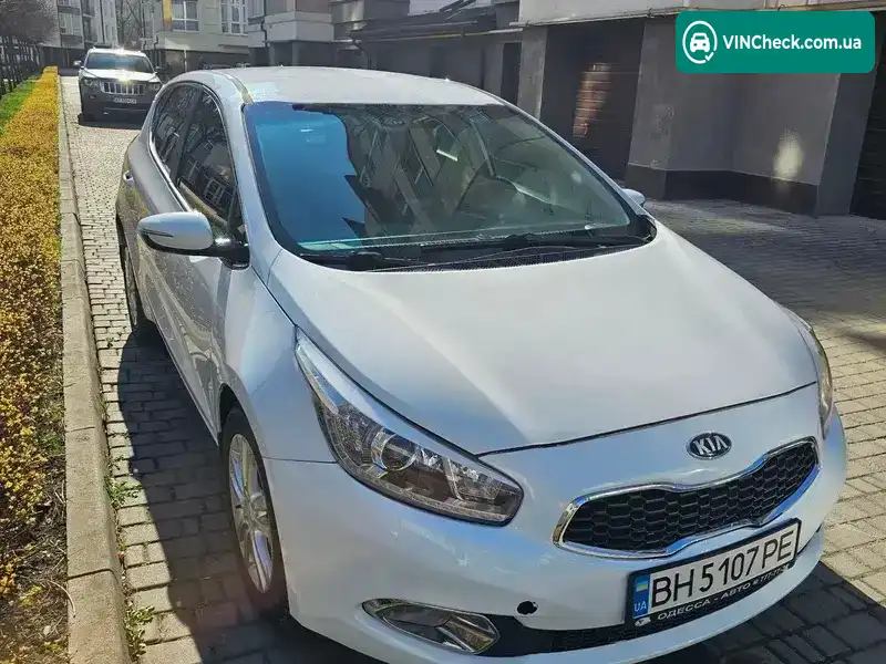 Kia Ceed 2013, фото з оголошення 2 з 13, VIN U5YHN512BDL069158