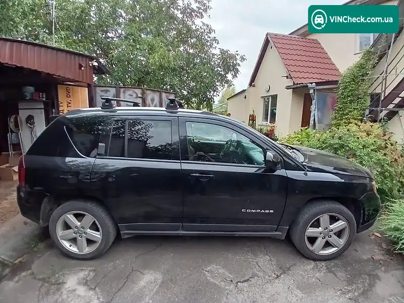 Jeep Compass 2013, фото з оголошення 2 з 8, VIN 1C4NJCEAXED680480
