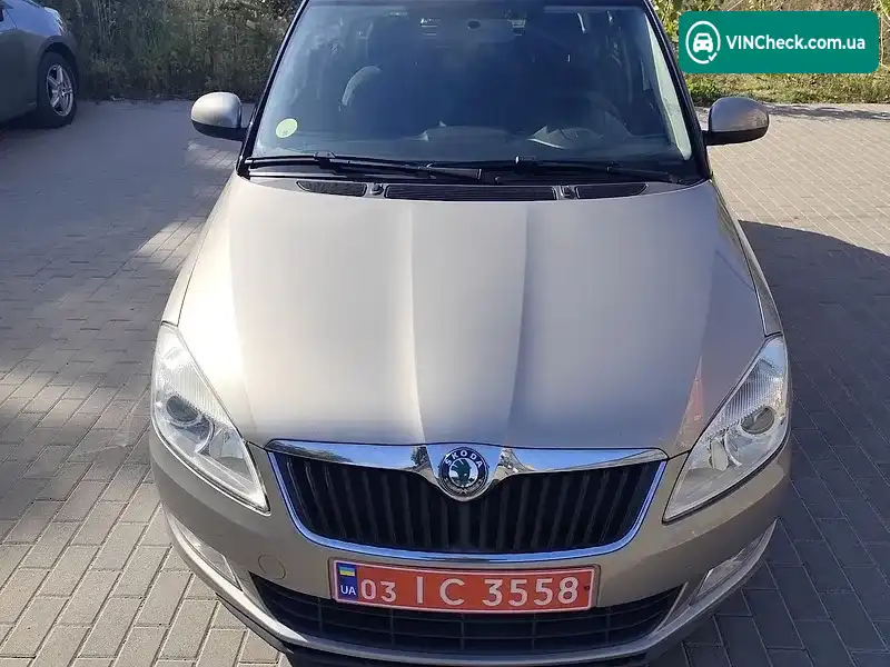 Skoda Fabia 2010, фото з оголошення 2 з 20, VIN TMBJK25J6B3055081