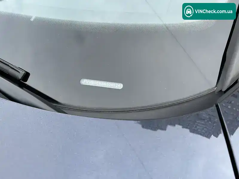 Volkswagen ID.4 2022, фото з оголошення 2 з 7, VIN LFVVB9E68N5045241