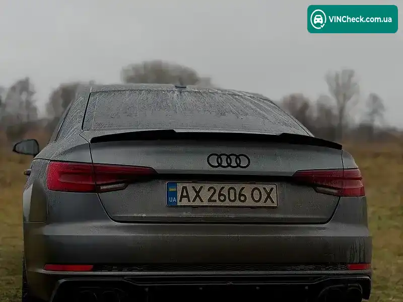 Audi A4 2018, фото з оголошення 2 з 21, VIN WAUDNAF41JA125570