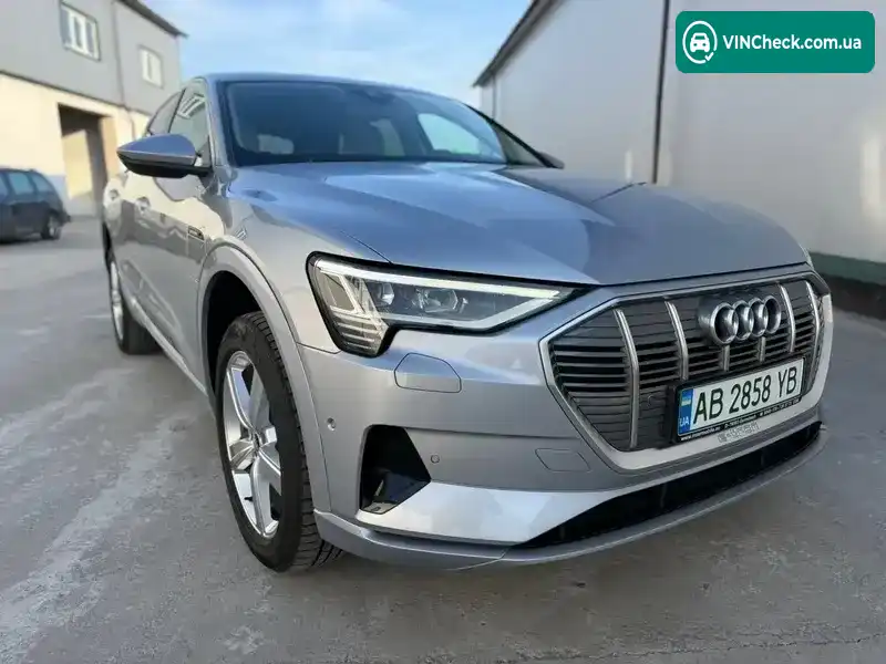 Audi e-tron 2021, фото з оголошення 1 з 21, VIN WAUZZZGE5NB008218